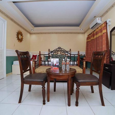 Reddoorz @ Fields Avenue Angeles City Bagian luar foto