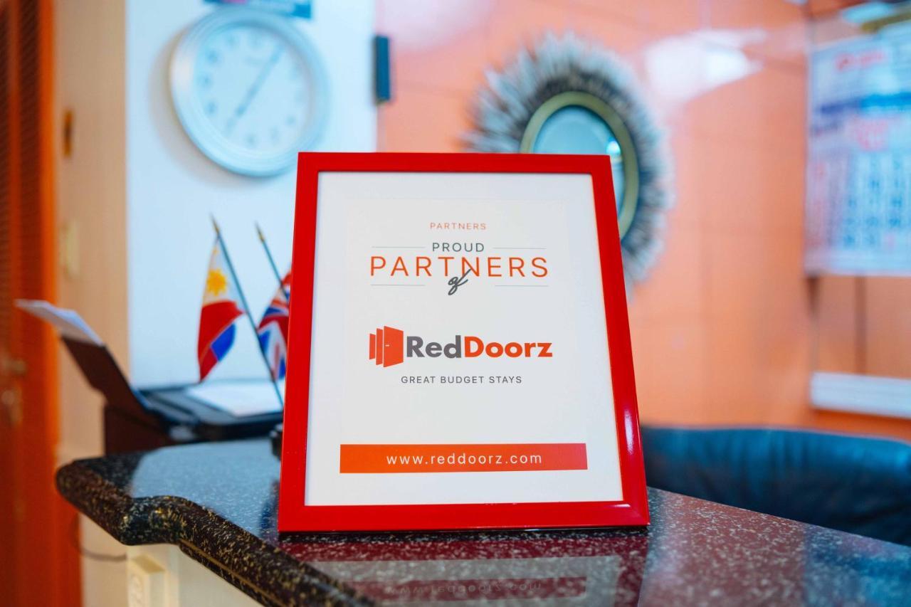 Reddoorz @ Fields Avenue Angeles City Bagian luar foto